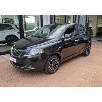 Lancia Ypsilon 1.0 Hybrid Platino Lancia Ypsilon 1.0 Hybrid Platino